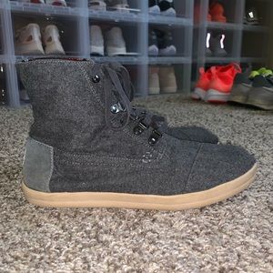 Toms Hightops
